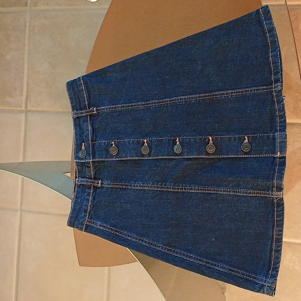 EUC Brandy Melville skirt